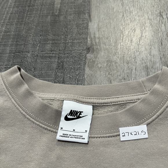 Nike Centerswoosh Sweatshirt Womens Beige Cropped Cotton Crewneck Size Medium - Picture 4 of 4
